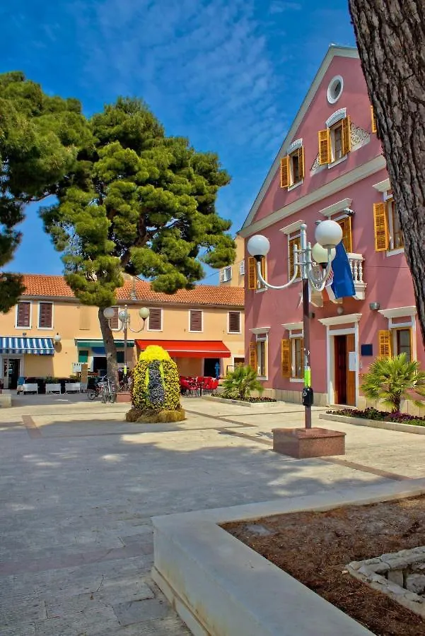 Apartment In Pakostane With Sea View, Balcony, Wifi Kroatien